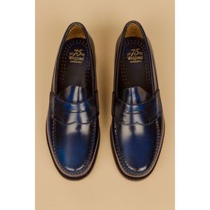 Bass Weejuns Vanessa in Navy